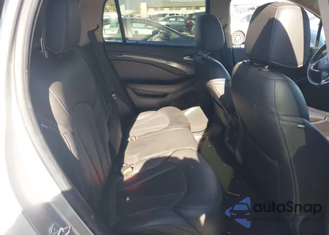 2017 Buick Envision Essence z USA, uszkodzony, nr VIN LRBFXBSA8HD004081